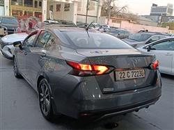 نيسان فيرسا